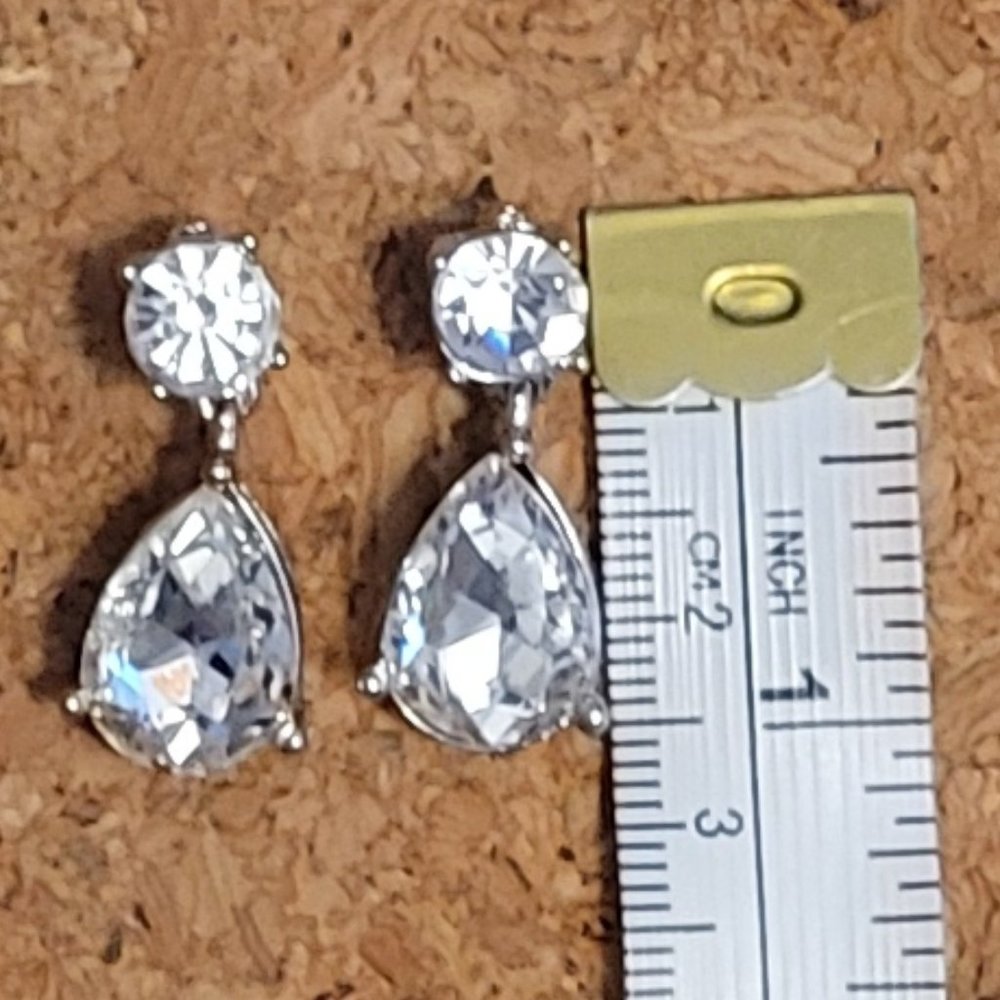 NWOT Large Rhinestone Drop Earrings - Picture 2 of 2